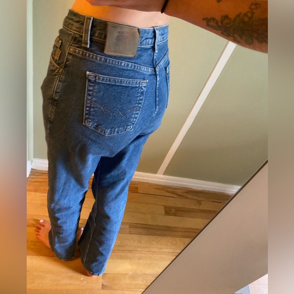 Lois Vintage Mom Jeans in Medium Wash - Picture 4 of 14
